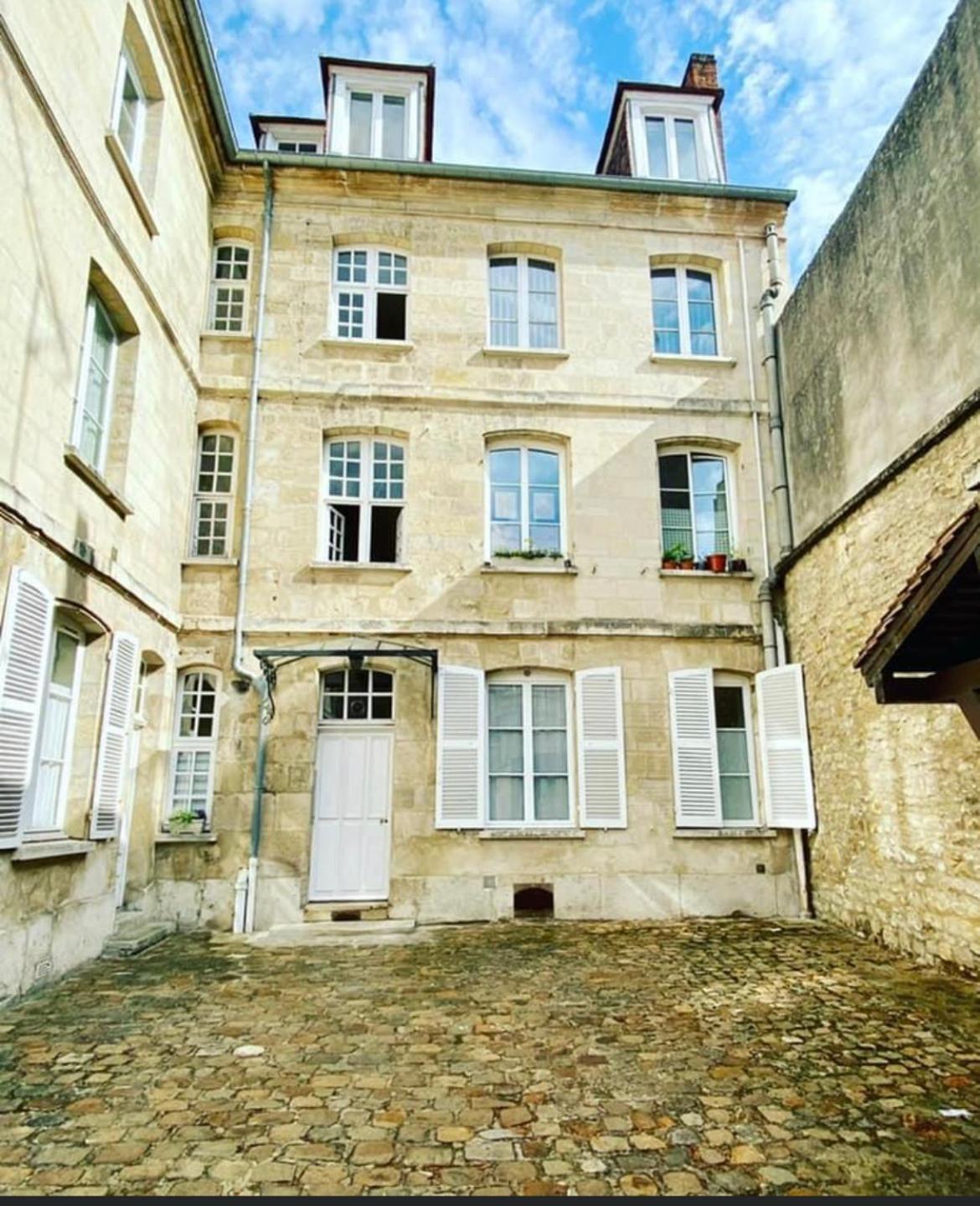 Le Relais D'Eugenie En Hyper Centre-Ville Compiègne Kültér fotó